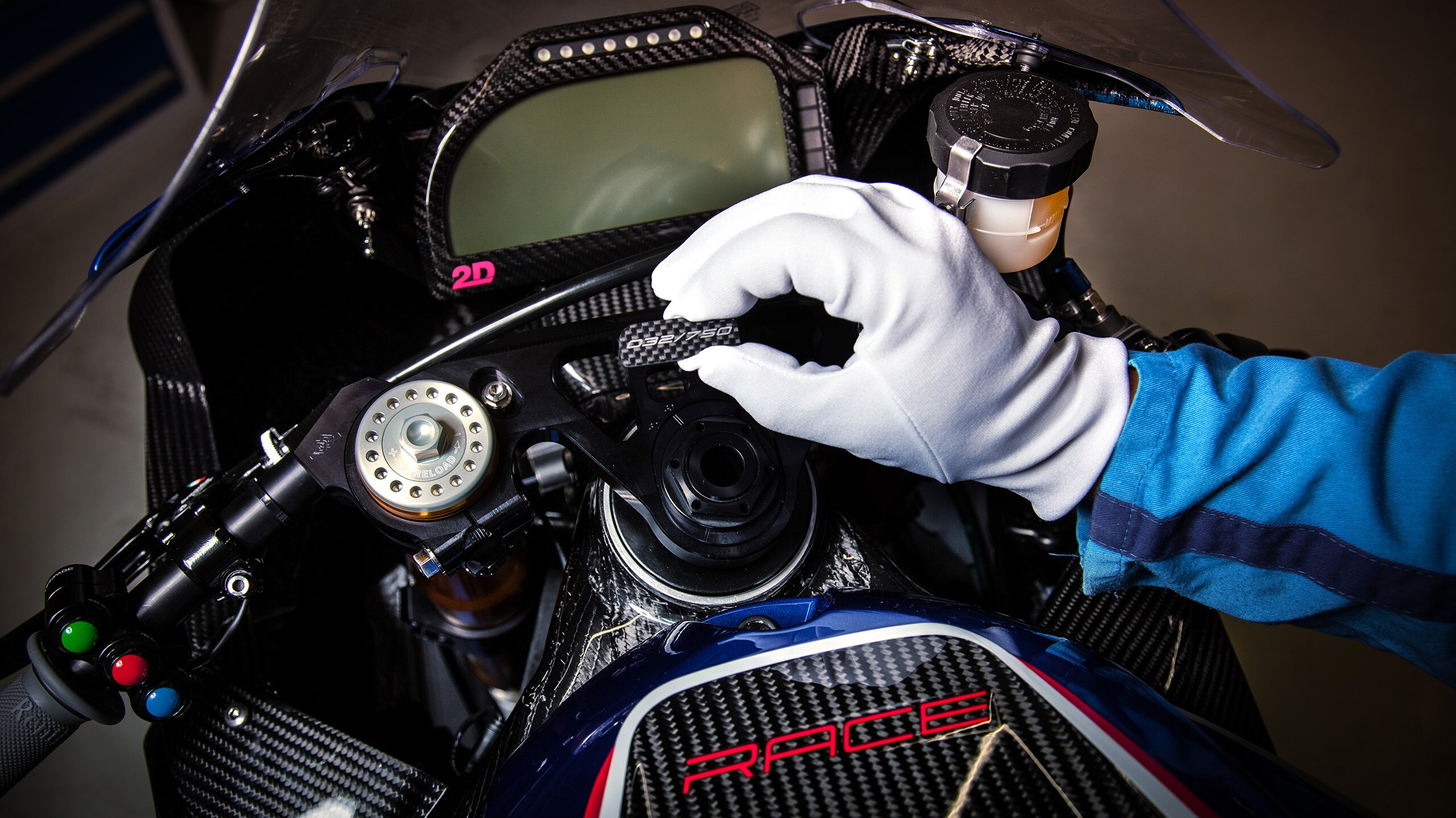 Bmw motorrad hp4 race on sale